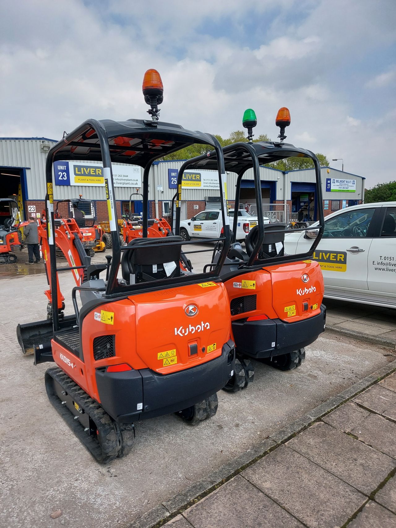 Everything you need to know about Excavators thumbnail